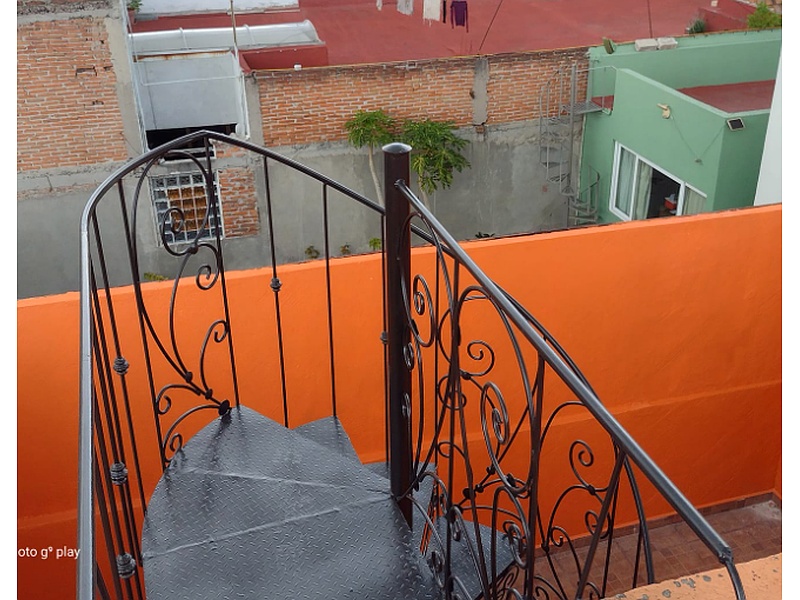 instalación de gradas metálicas CDMX Soluciones en Remodelación y Mantenimiento