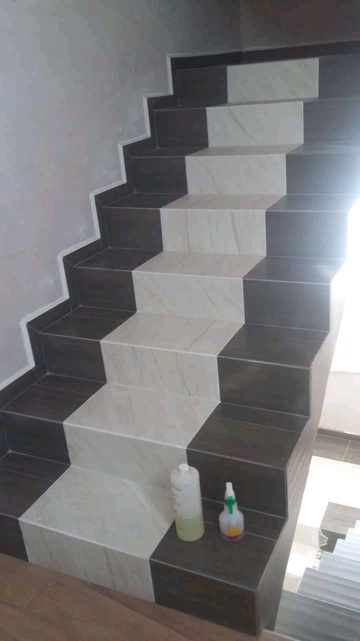 Piso de Cerámica para Gradas México