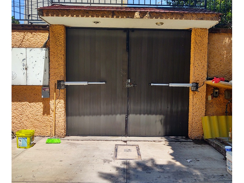 Puerta de garage abatible México