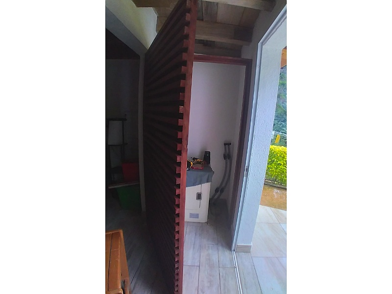 Puerta de bodega CDMX Proyectos A Desarrollar