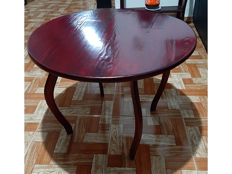 Mesa de sala redonda rojiza Mexico