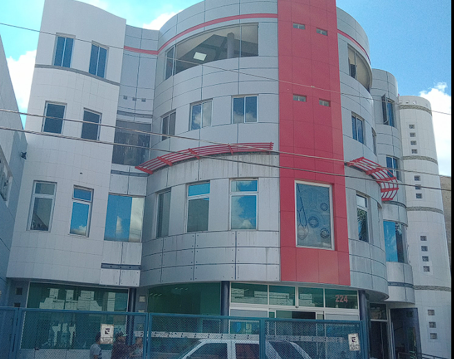 Instalación de Fachada de Vidrio Comercial