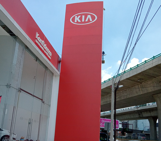 Colocación de Panel Publicitario en Fachada México