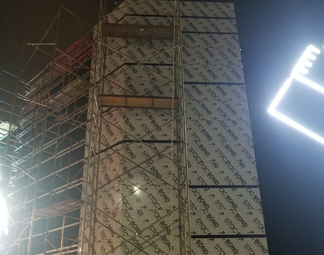 Fachada Exterior con Paneles Decorativos México