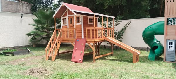 Casa de madera de jardin