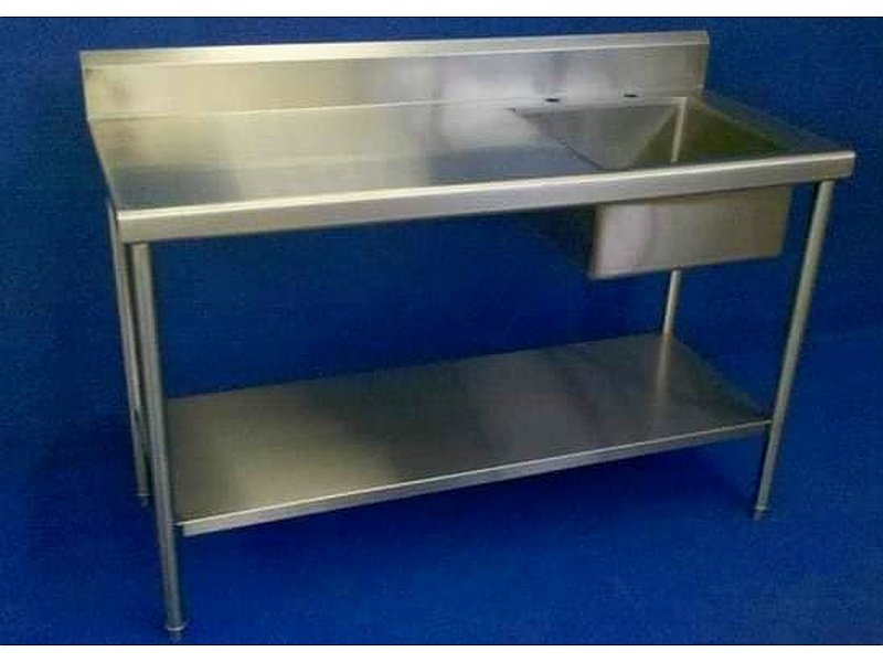 tarja en mueble Morelia GIAM mobiliario de acero inoxidable