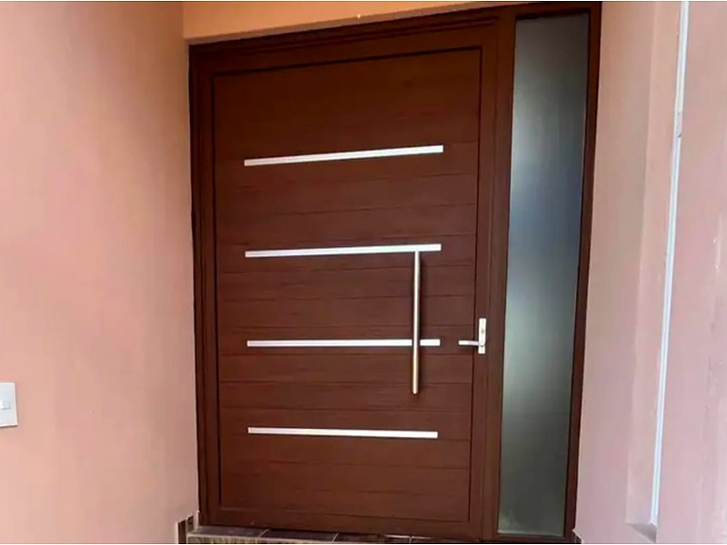 Puerta principal en madera México