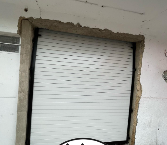 Instalación Express de una cortina metálica México