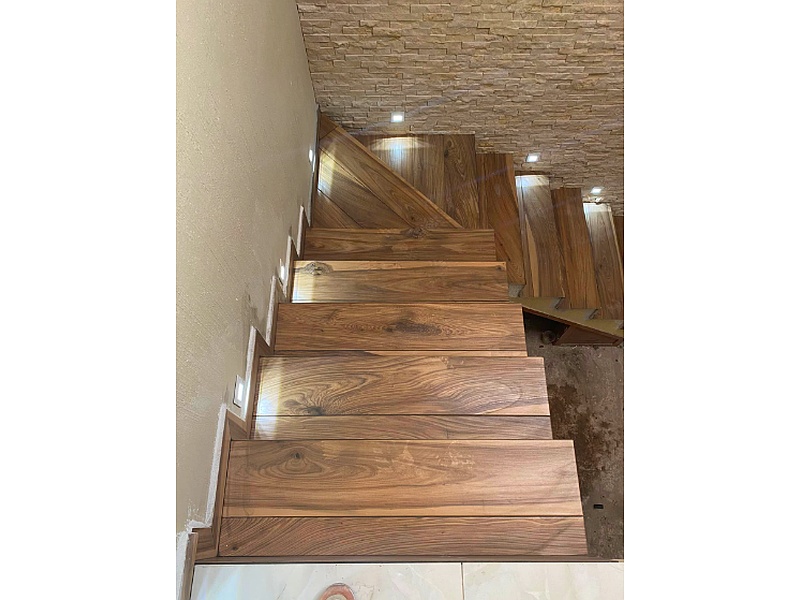instalación de piso en gradas Jalisco CAA instalación de recubrimientos