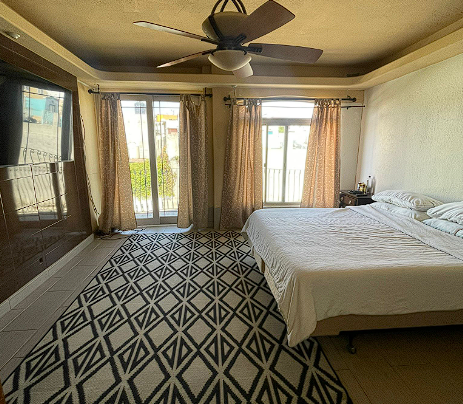 Decoración de Habitación Principal con Ventana Panorámica México