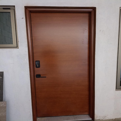 PUERTA SEGURIDAD 
