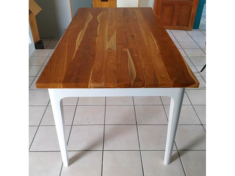 Mesa de comedor café con blanco Mexico