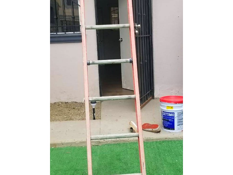 ESCALERA METALICA 3MTS NARANJA MEXICO