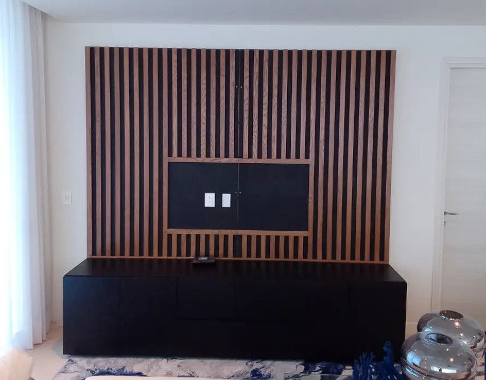 Panel de TV con Revestimiento en Madera Mexico