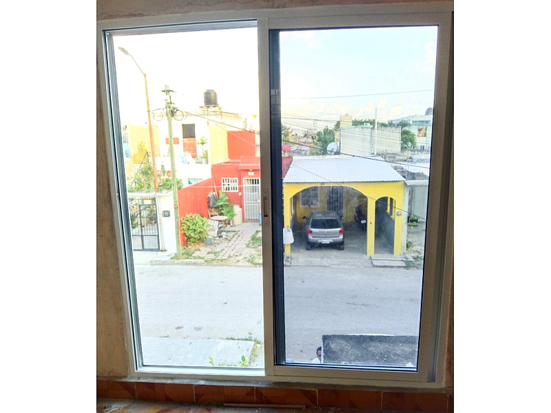 Puerta corrediza de aluminio blanco Mexico