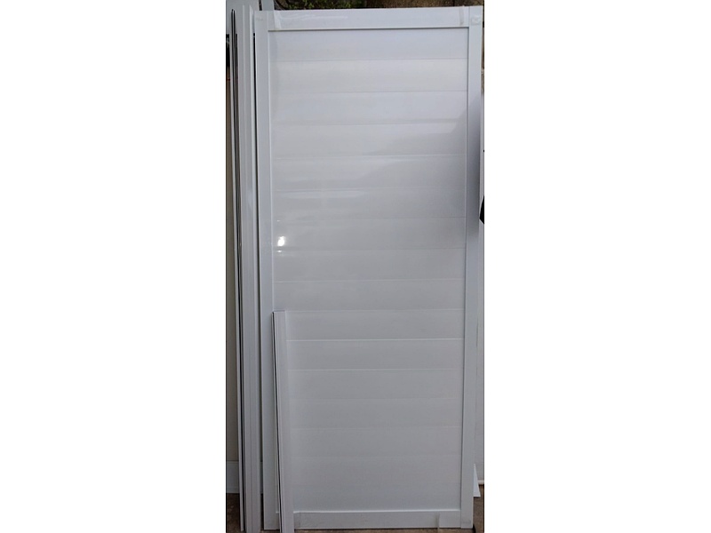 Puerta blanca de aluminio Mexico