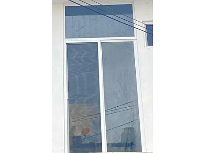 Puerta corrediza en aluminio con vidrio Mexico