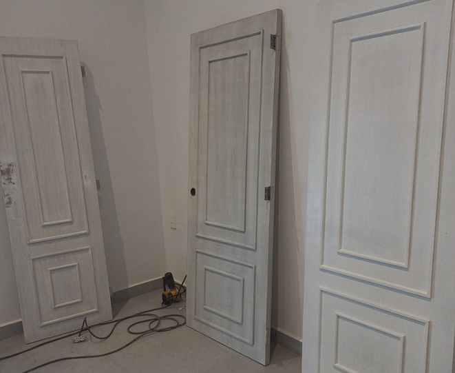 Puertas Blancas con Diseño Minimalista Mexico