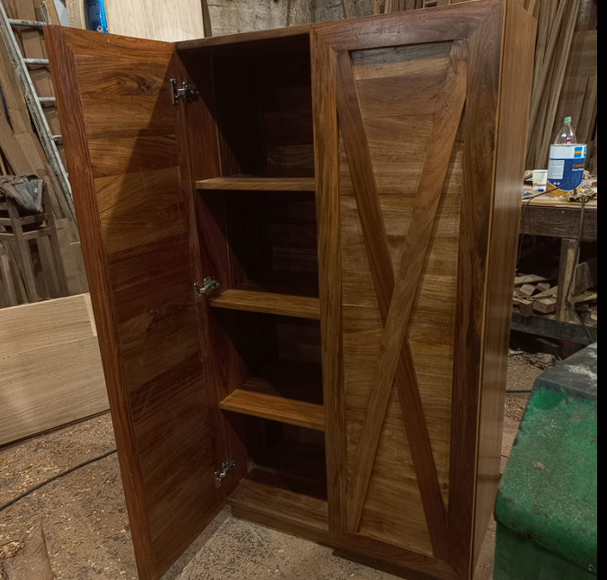 Librero Rústico con Diseño en Madera Mexico