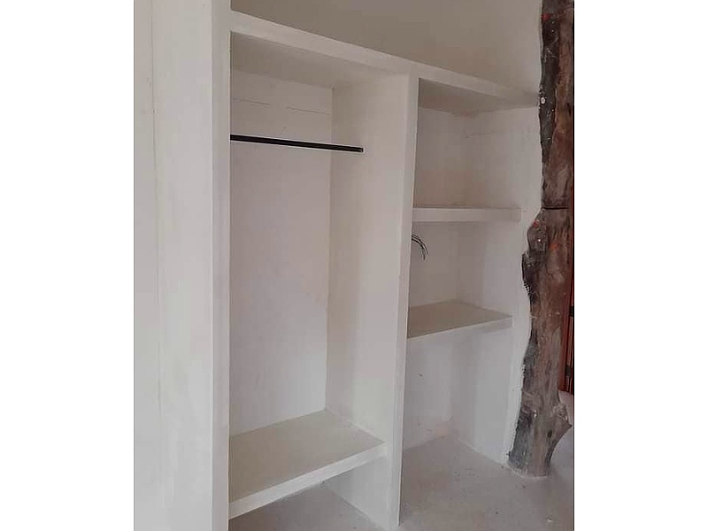 Closet Ropero Sin Puertas Blanco Madera B.C. Instacion de tablaroca