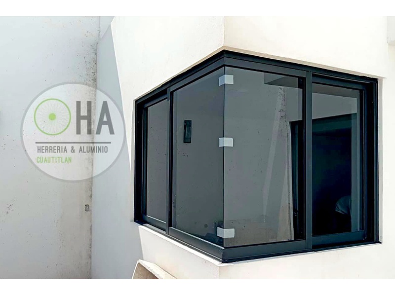 Ventana de aluminio