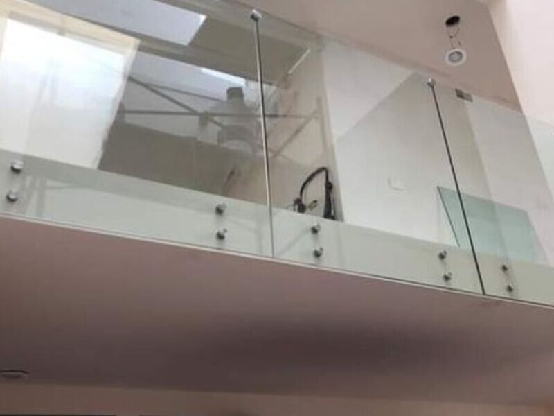 Barandal de vidrio