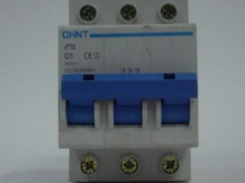 Breaker CHINT riel din tripolar de 3X6 AMP