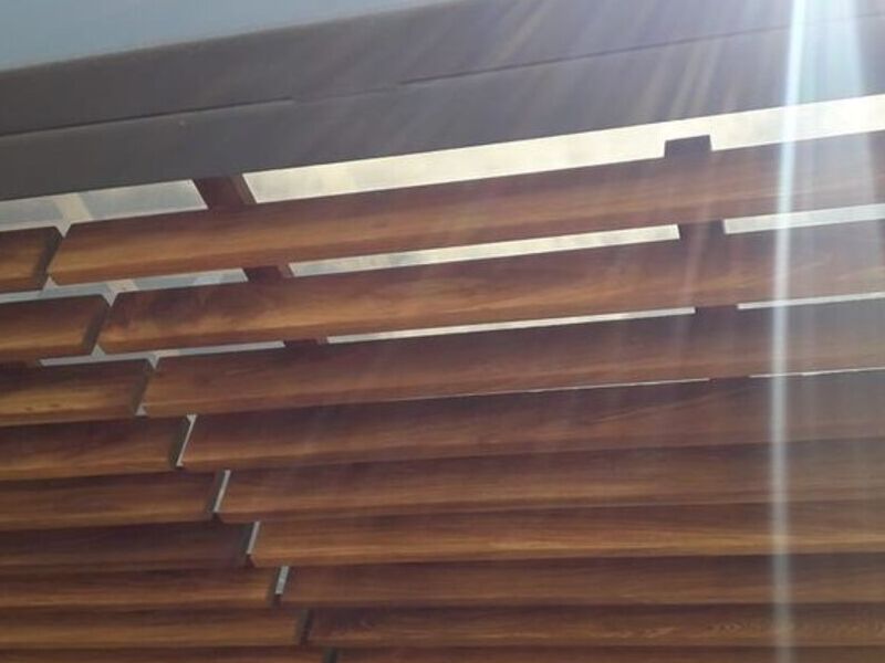 PERGOLA DE ALUMINIO DURO MADERA