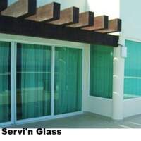 Servi'n Glass todo en aluminio y cristal
