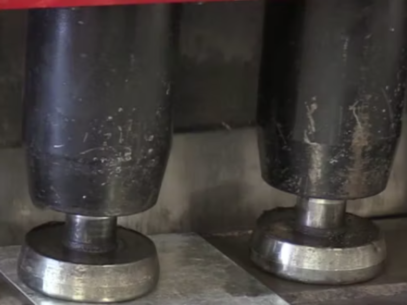 Corte con guillotina CNC México