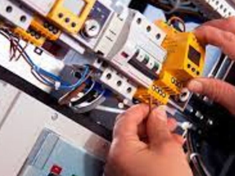 Instalaciones baja tensión a nivel comercial 