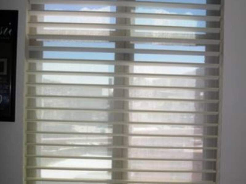 Persianas horizontales estáticas