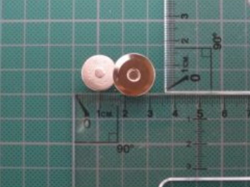 broche de iman plano en D.F