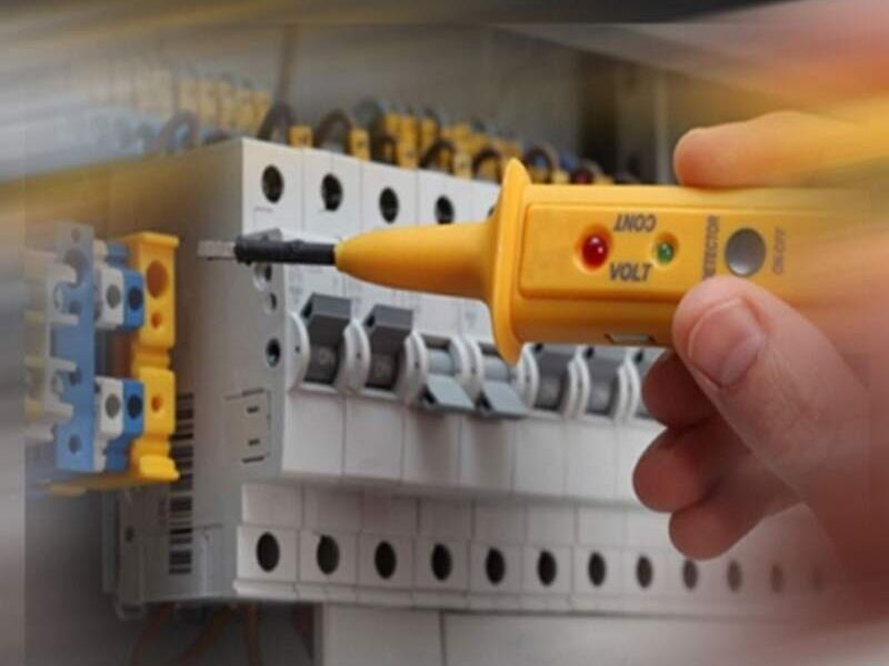 Mantenimiento de equipos eléctricos