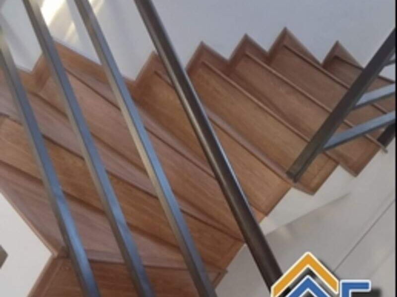 Piso laminado para escaleras