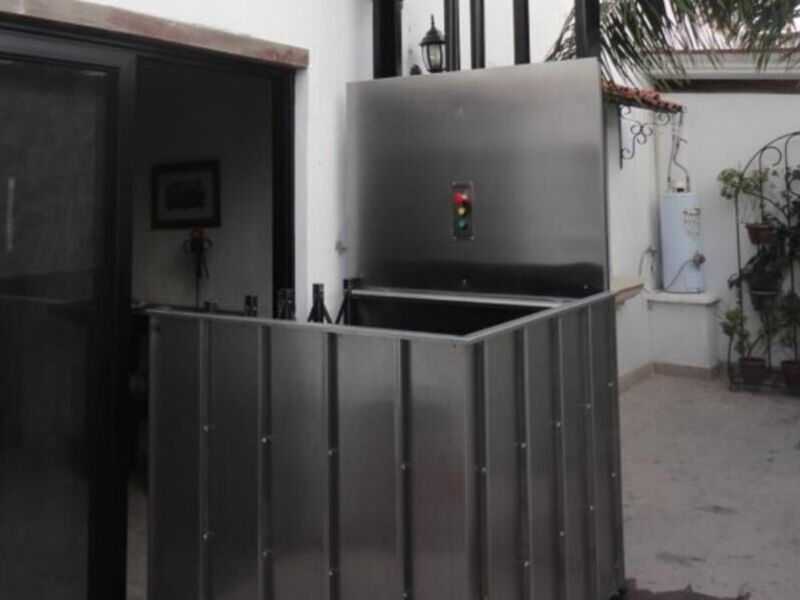 ELEVADOR DE MEDIA CABINA RODHER MINATITLÁN