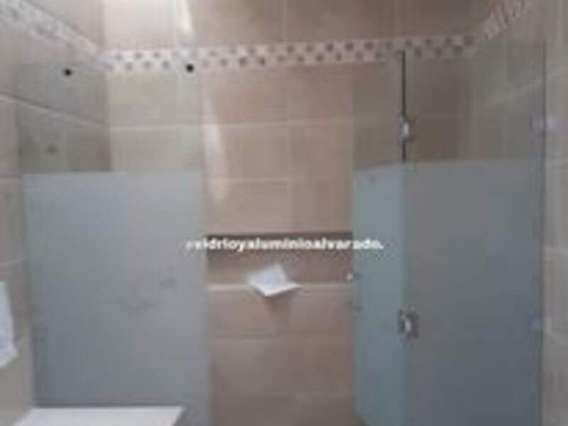 Cajoneras de vidrio para baños Aguascalientes 