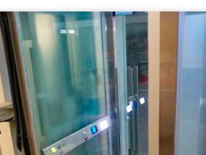ELEVADOR CABINA SEMI CERRADA SFE LEÓN