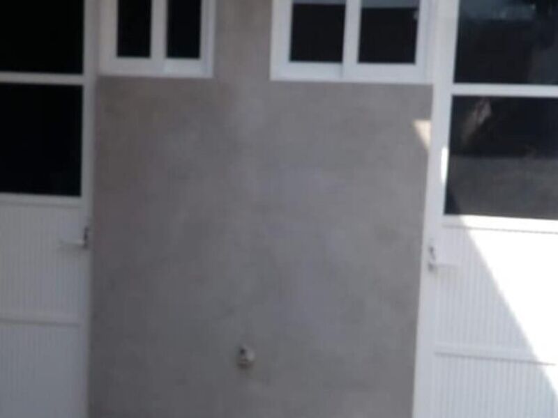 Puerta ALUVAL en Iztapalapa