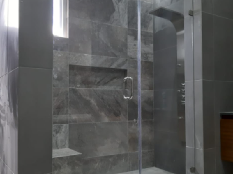 Cancel de baño en México