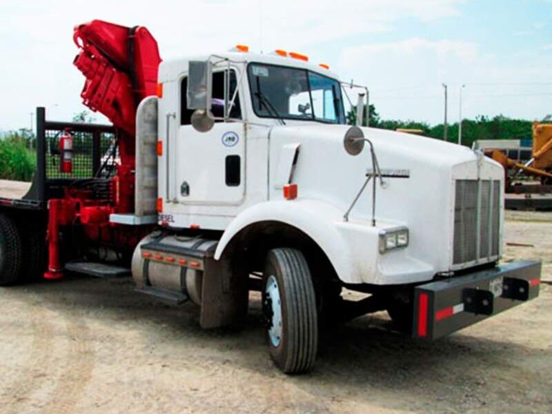 Camion con Grua Fassi JRO Construcciones