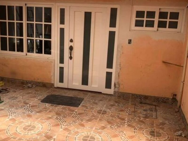 Puertas de aluminio modernas en México