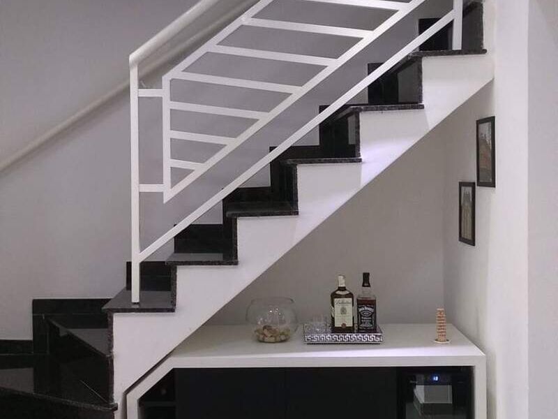 Pasamanos blanco de aluminio en Puebla 