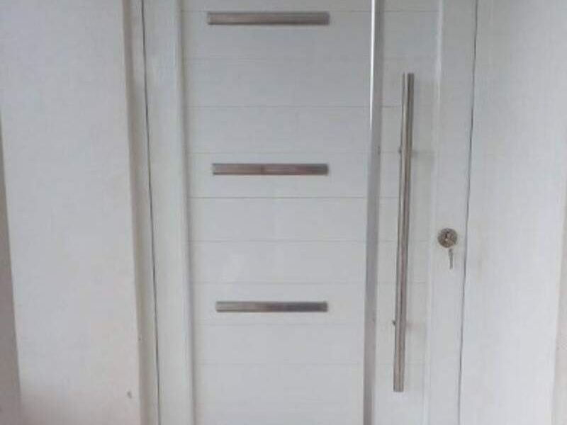 Puerta blanca en Imuris
