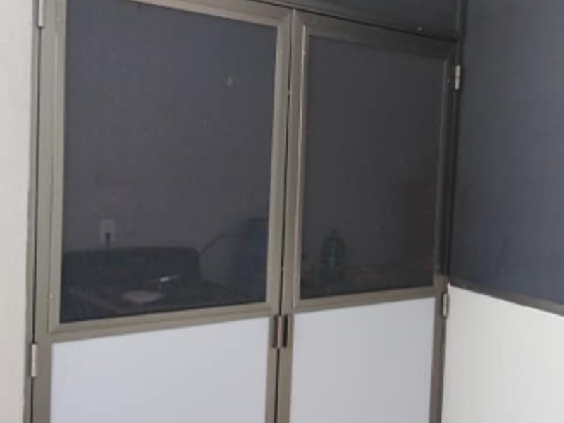 Puerta con bordes de Aluminio en Colima