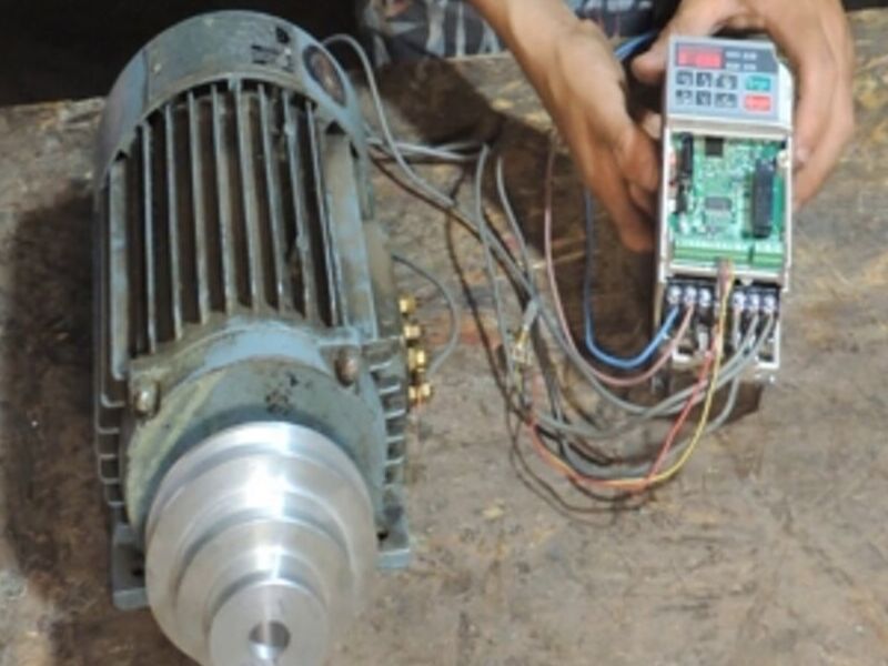 MOTORES DE VELOCIDAD VARIABLE