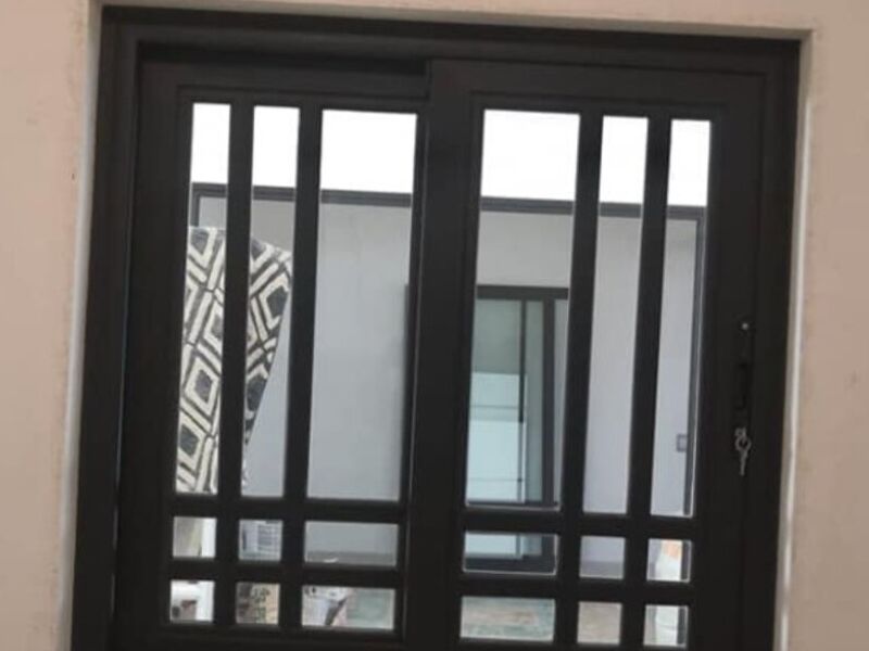 VENTANA DE ALUMINO NEGRO EN CDMX