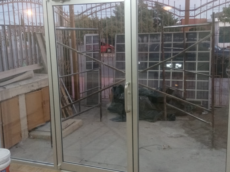 Ventana Aluminio Pequeña México