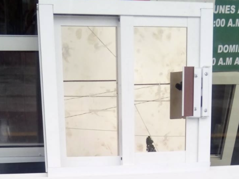 Ventana Aluminio Pequeña México
