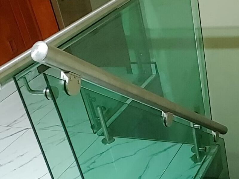 PASAMANOS DE ALUMINIO ERRE EN DF
